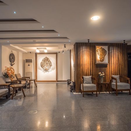King Grand Boutique Hotel Пном Пен Екстериор снимка