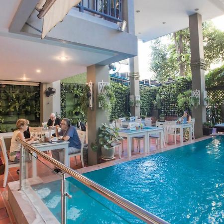 King Grand Boutique Hotel Пном Пен Екстериор снимка