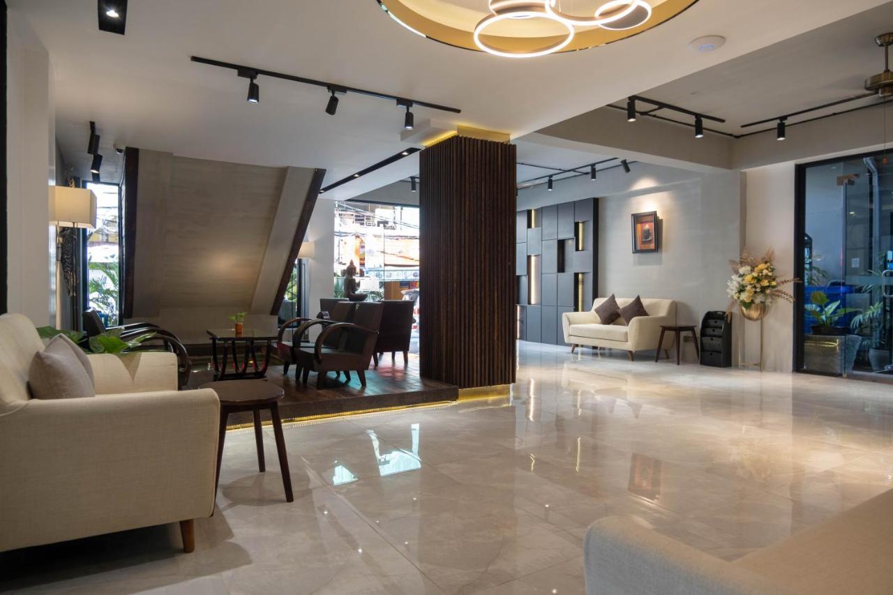 King Grand Boutique Hotel Пном Пен Екстериор снимка