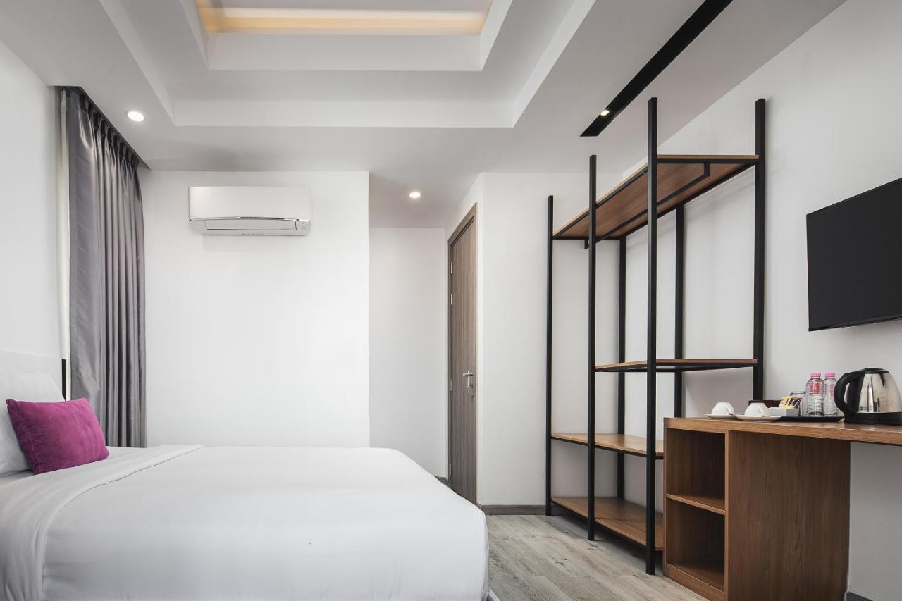 King Grand Boutique Hotel Пном Пен Екстериор снимка