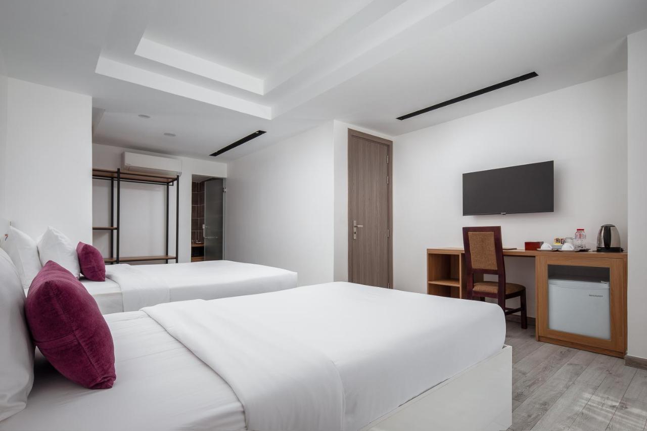 King Grand Boutique Hotel Пном Пен Екстериор снимка