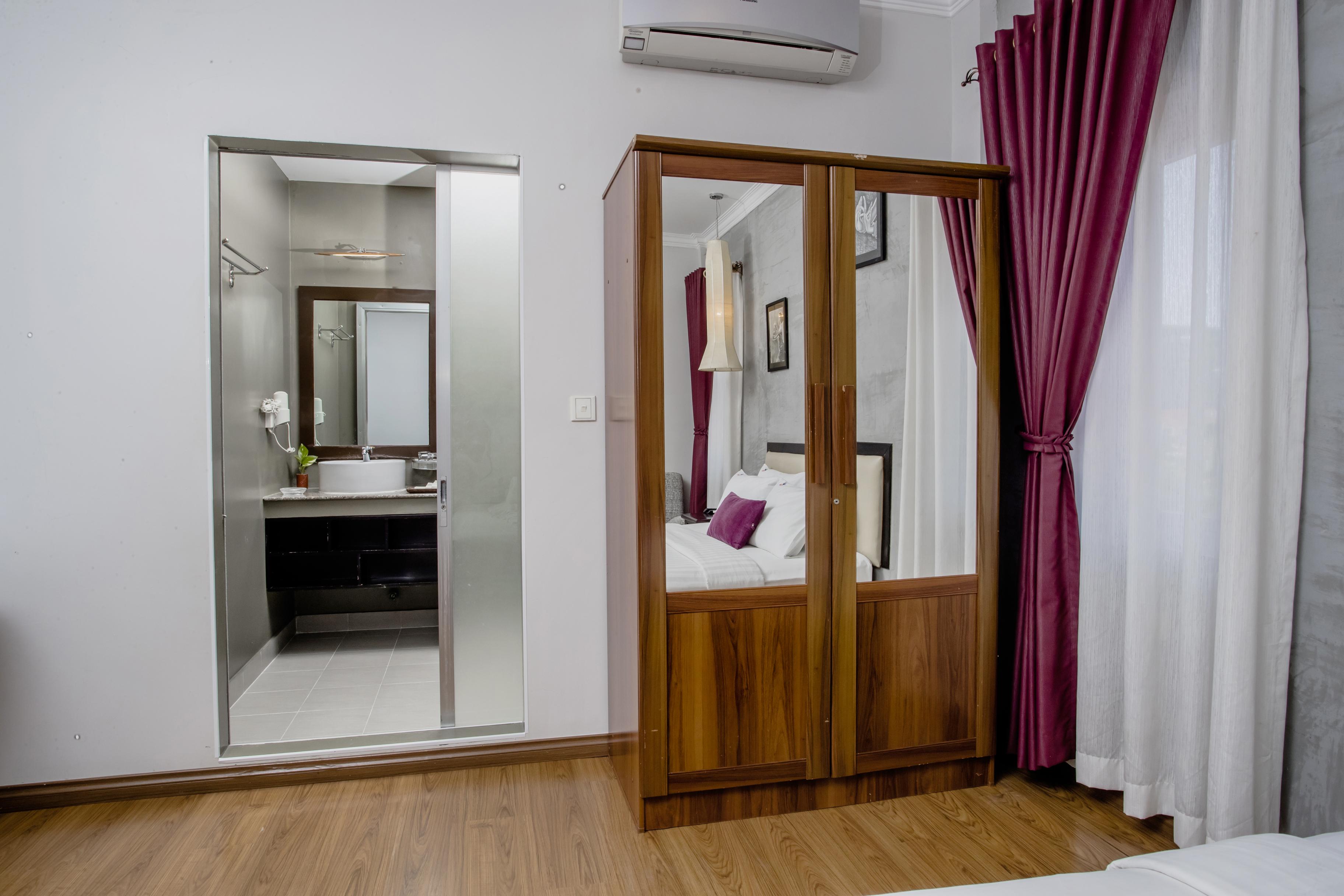 King Grand Boutique Hotel Пном Пен Екстериор снимка
