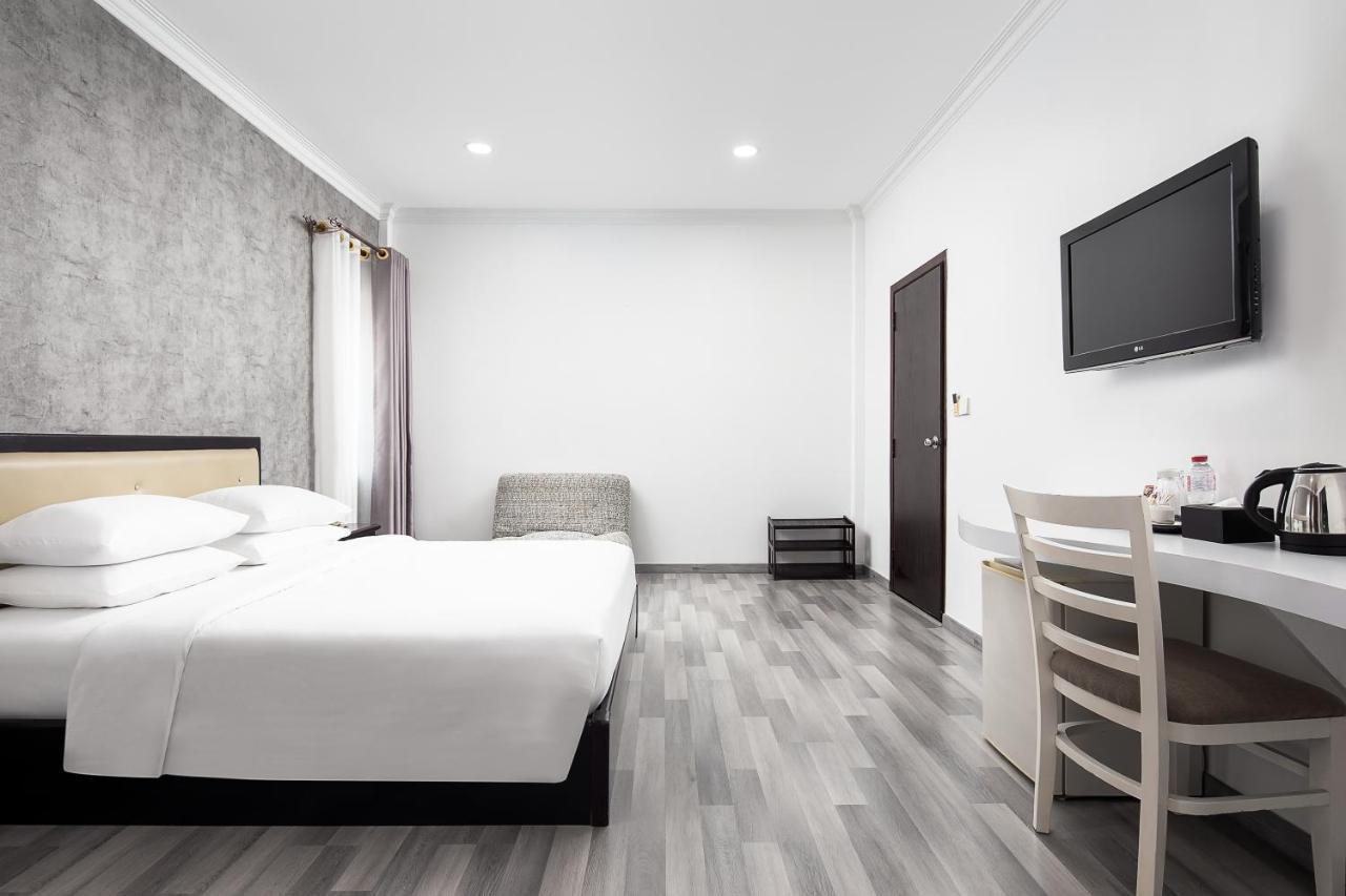 King Grand Boutique Hotel Пном Пен Екстериор снимка