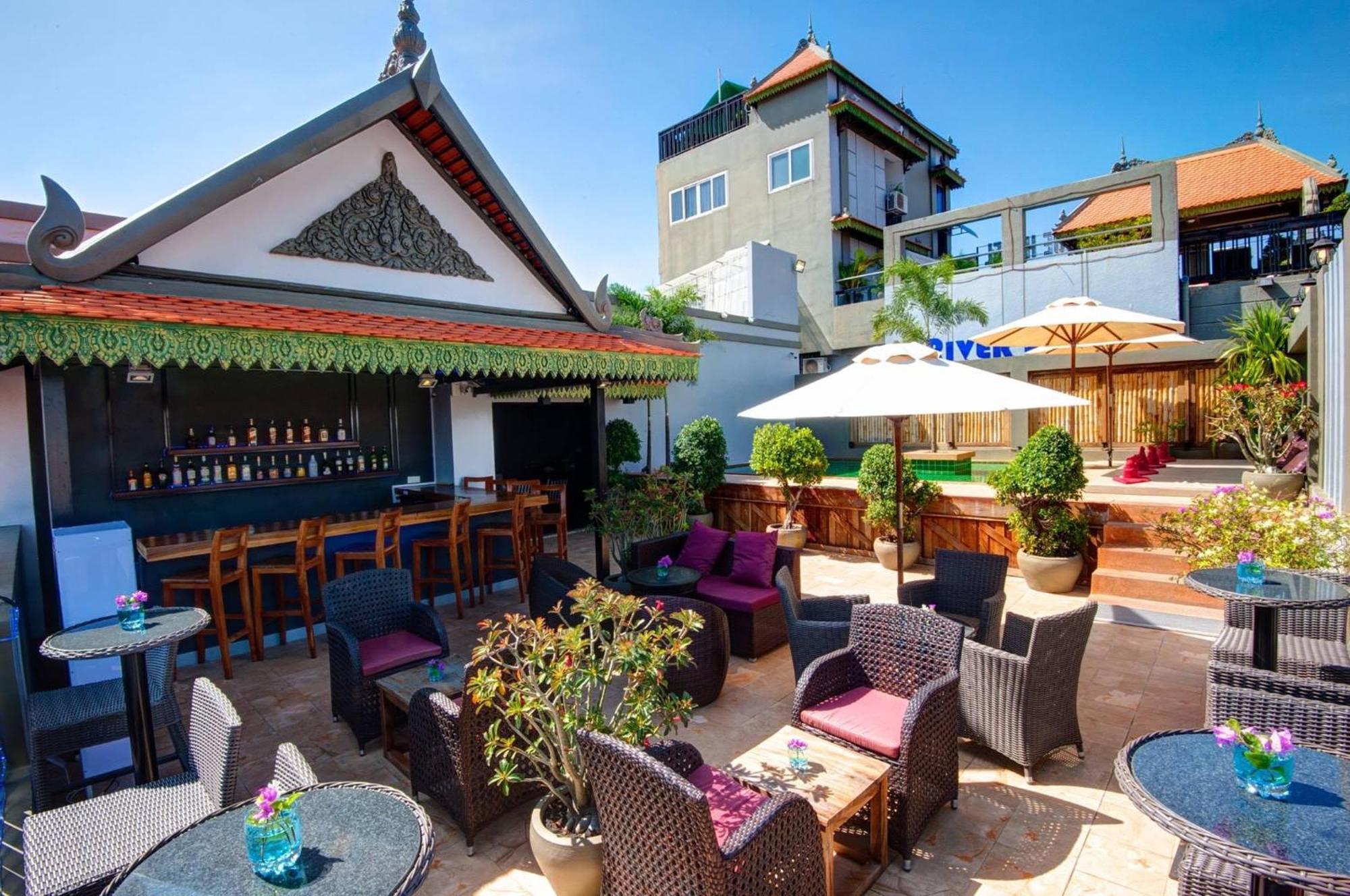 King Grand Boutique Hotel Пном Пен Екстериор снимка
